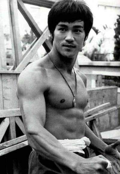 Bruce Lee: Biography & Chinese Martial Artist | SchoolWorkHelper